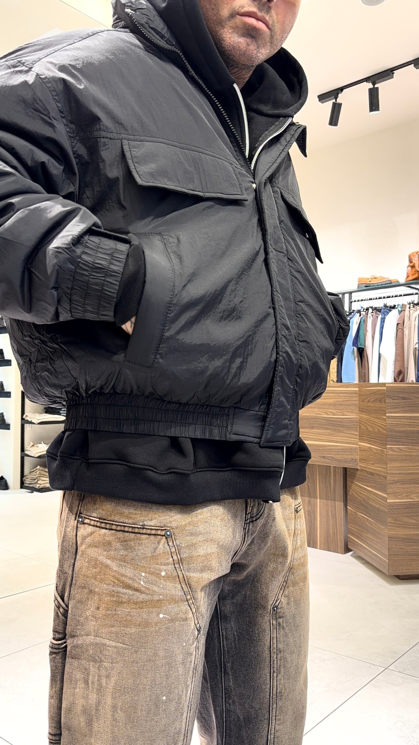 CROPPED BOMBER TECNICO
