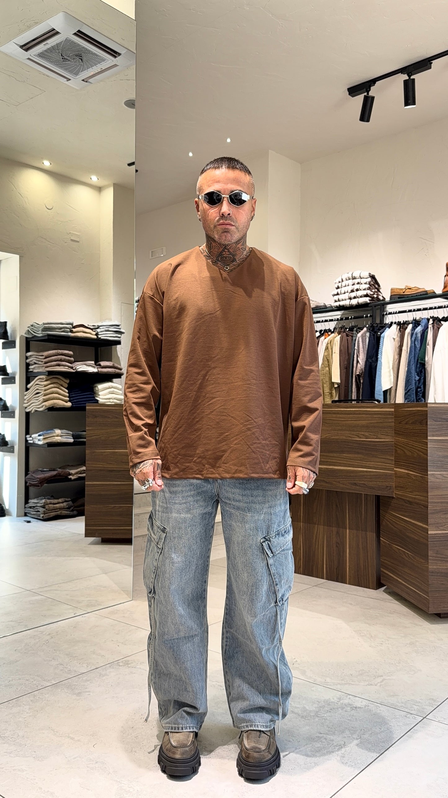 V-TEE OVER