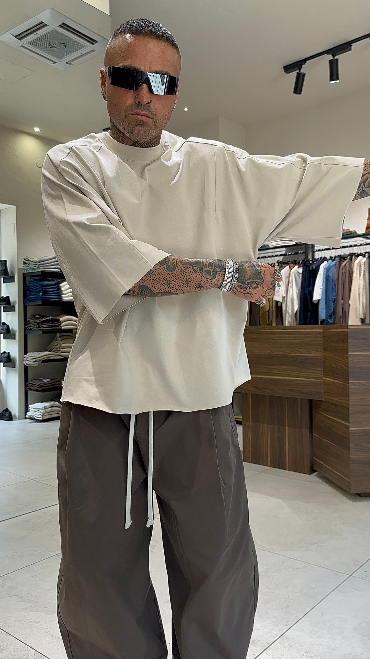 RAGLAN TEE