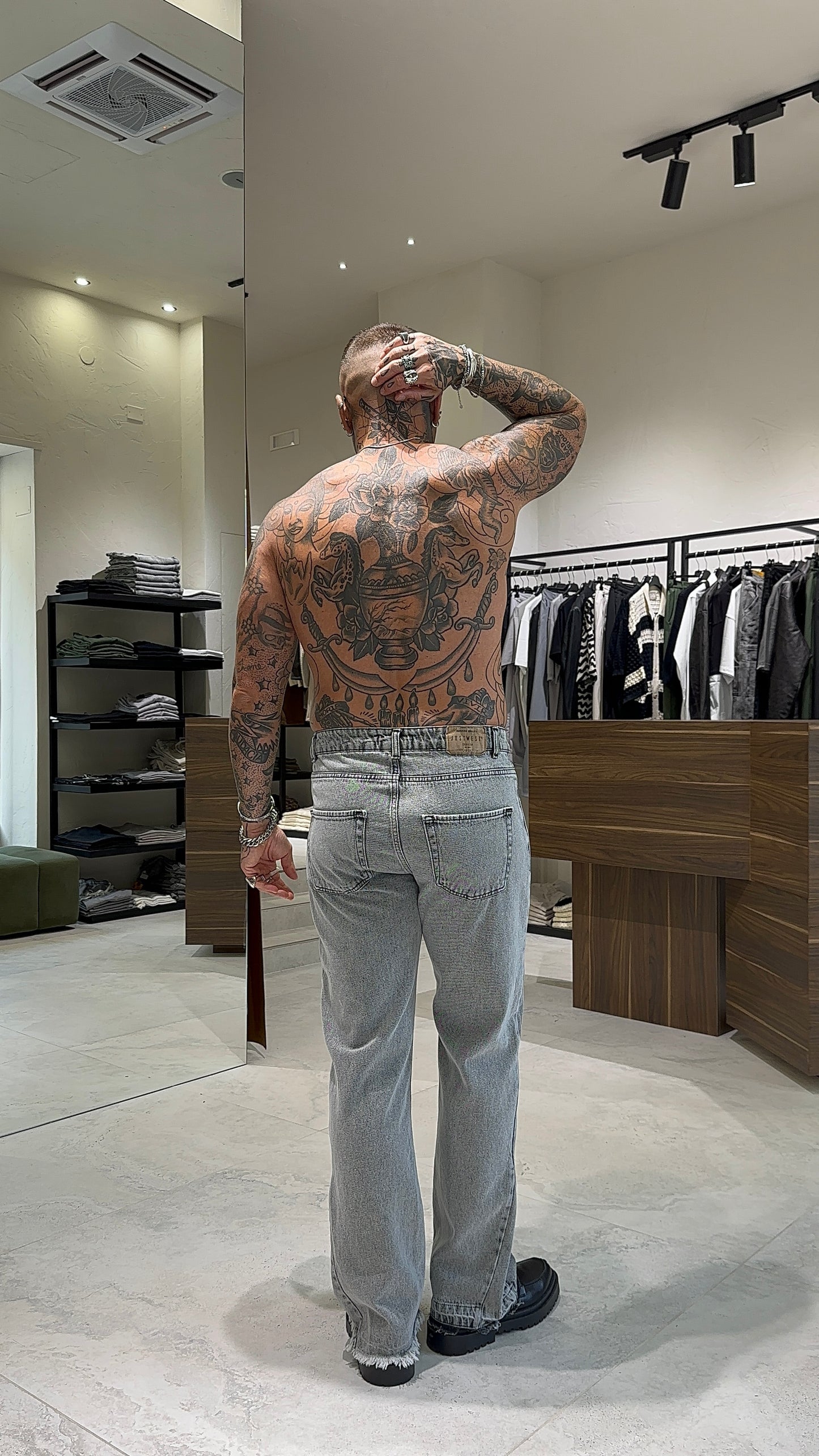 DEAN JEANS