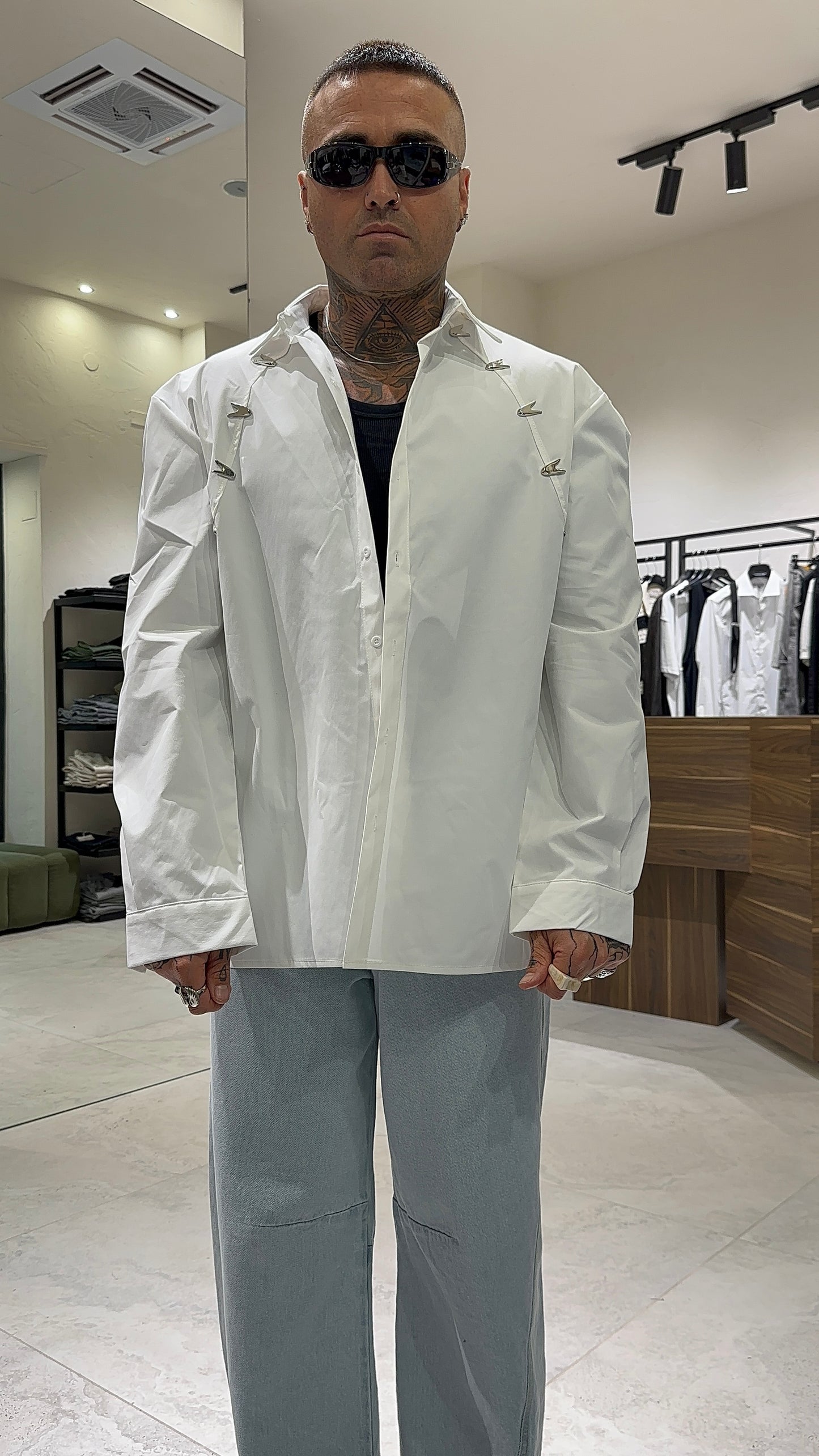 AVANTGARDE SHIRT 01