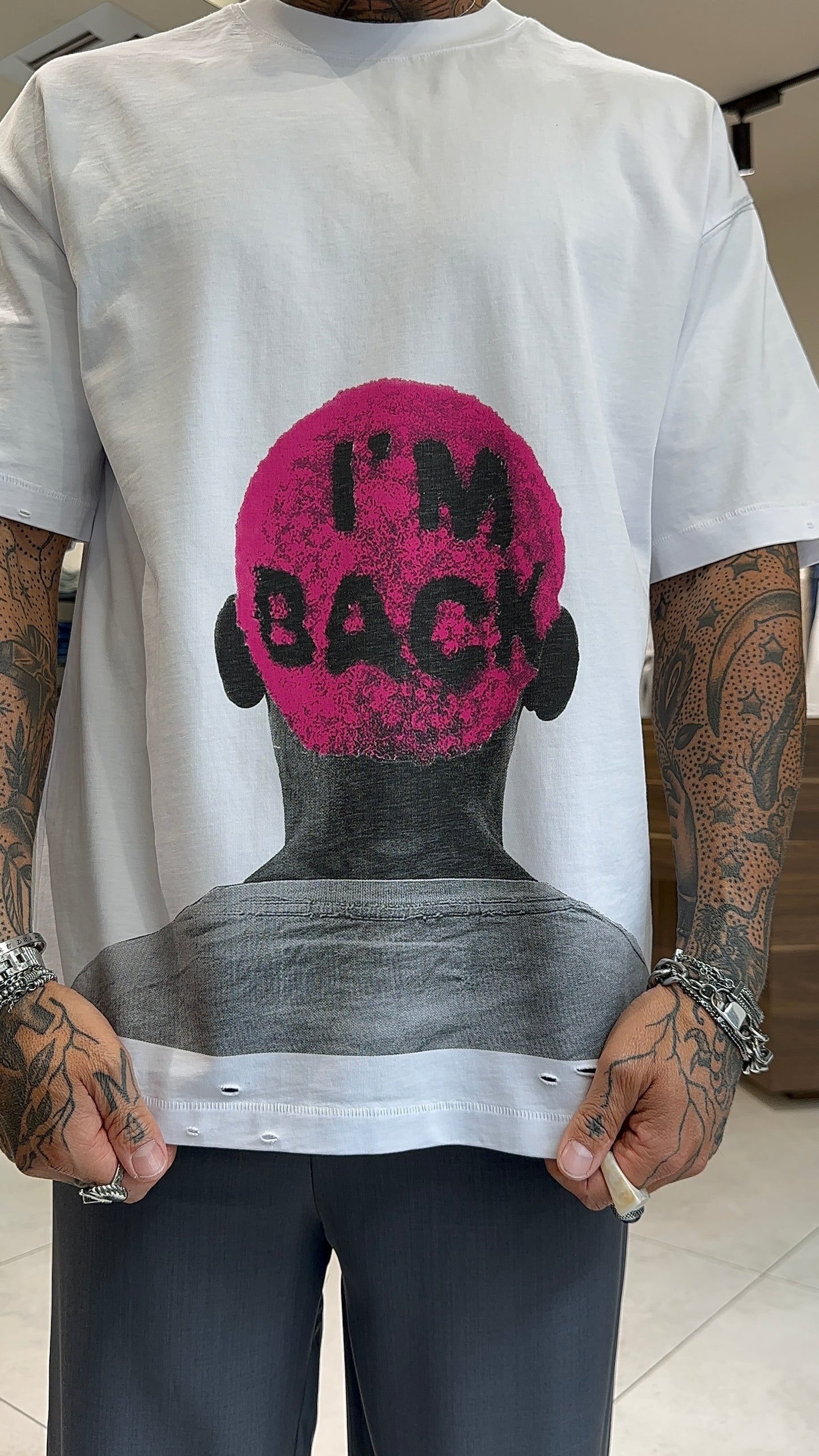 MAN BLACK TEE
