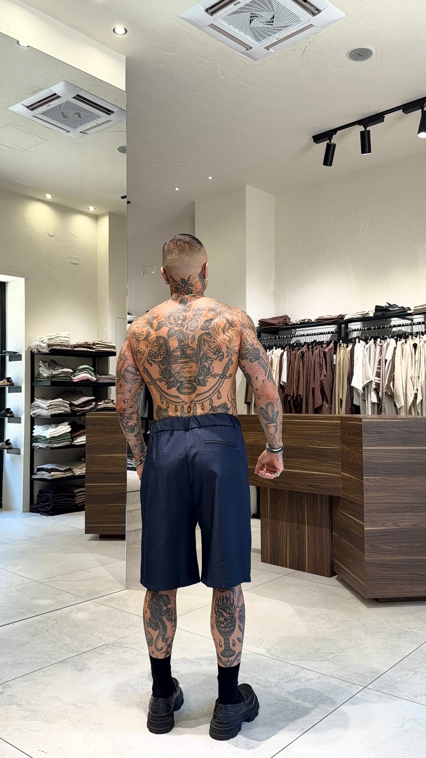 MIHARA SHORTS