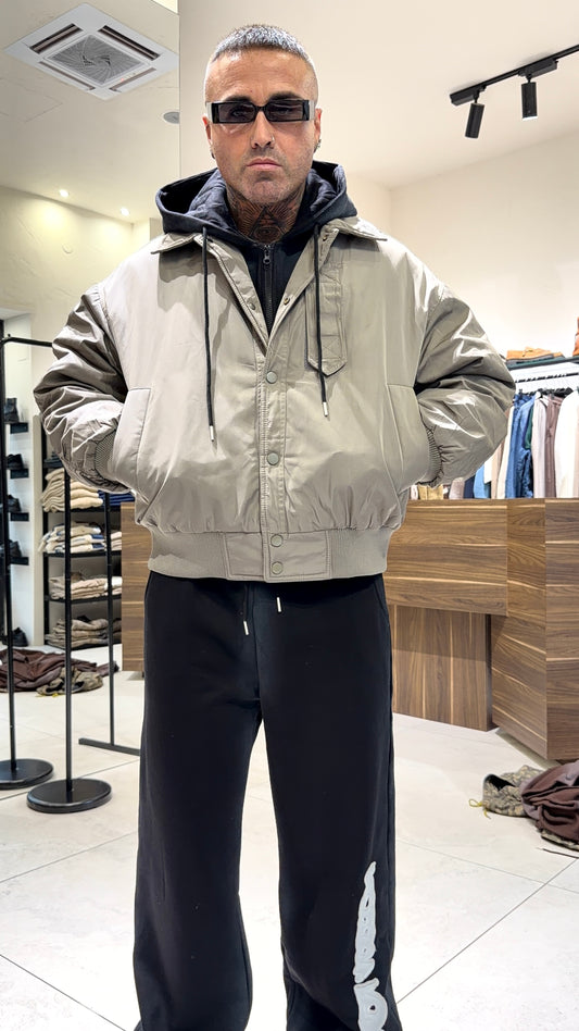 CHANGE JACKET