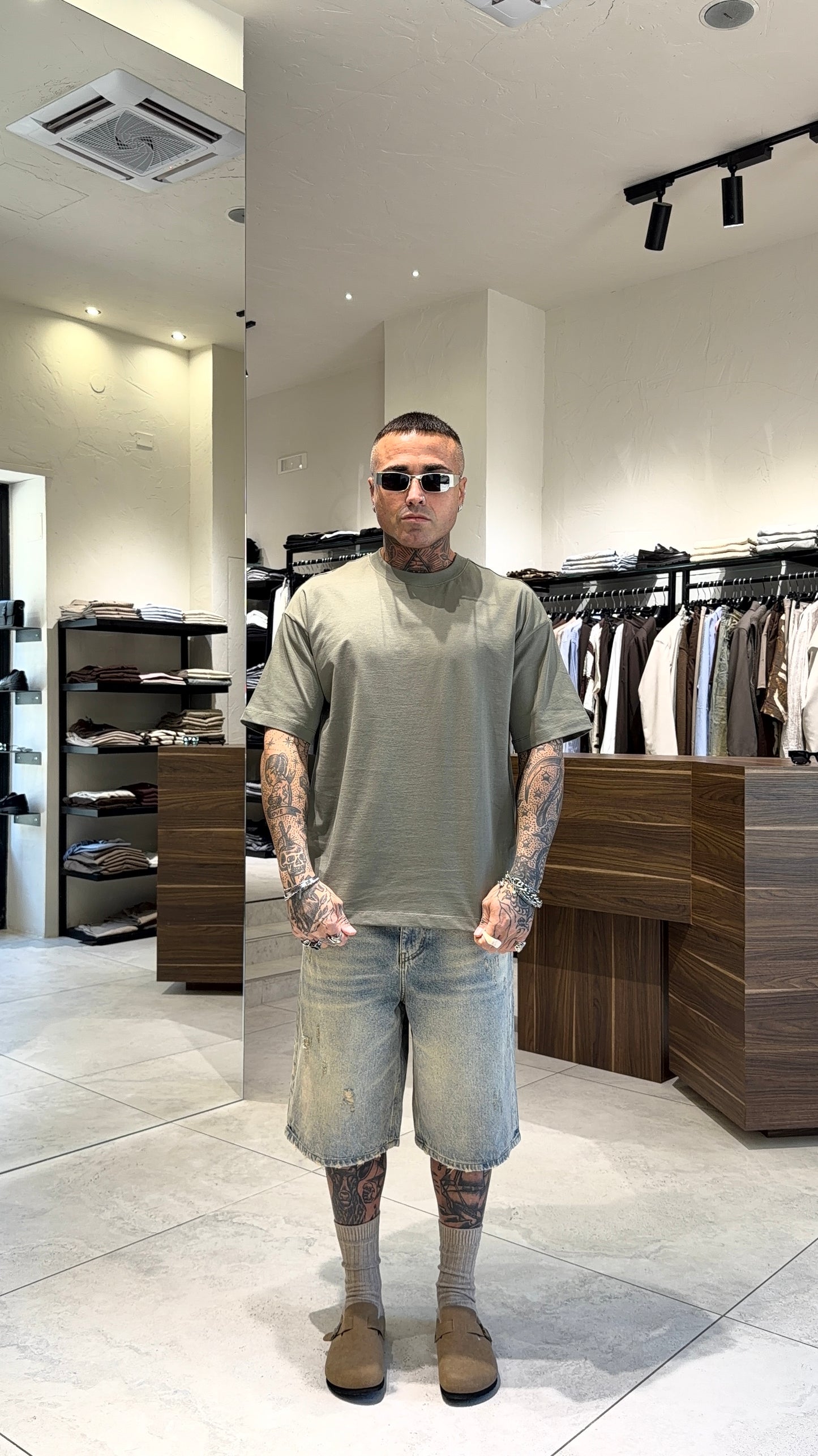 BASIC OVER TEE