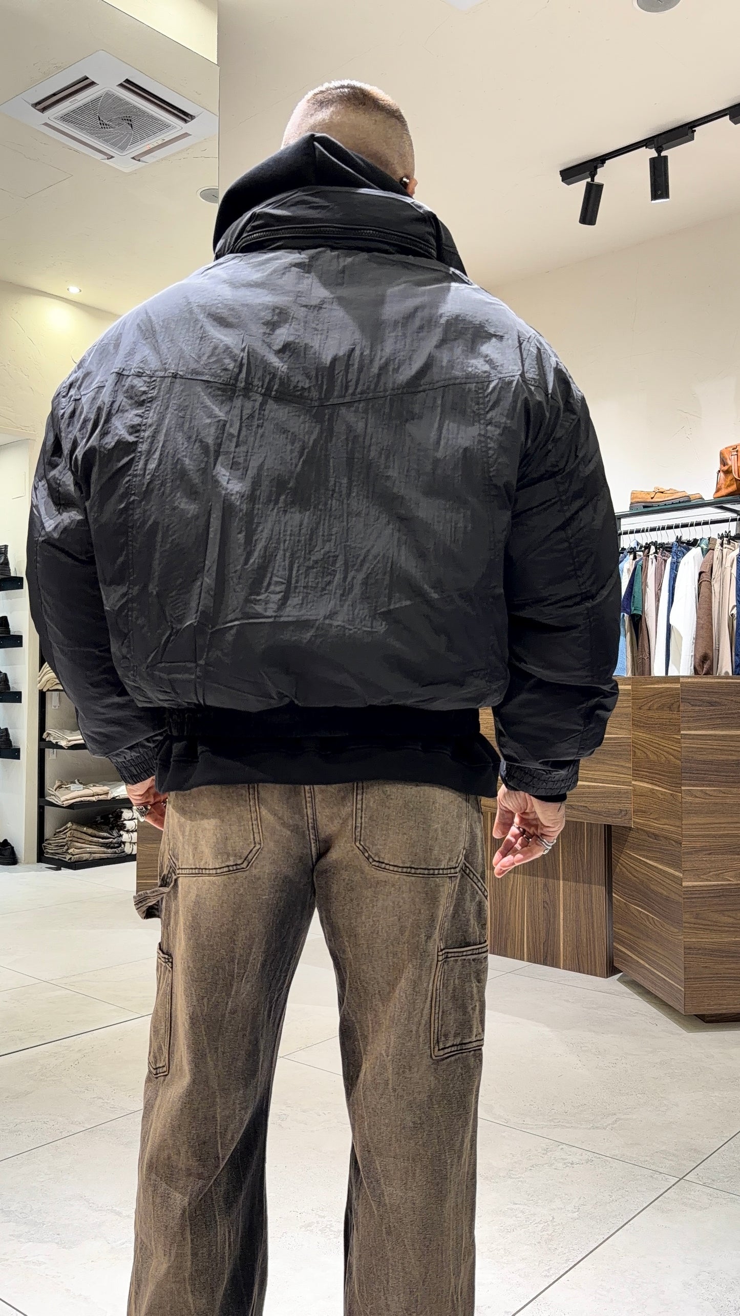 CROPPED BOMBER TECNICO
