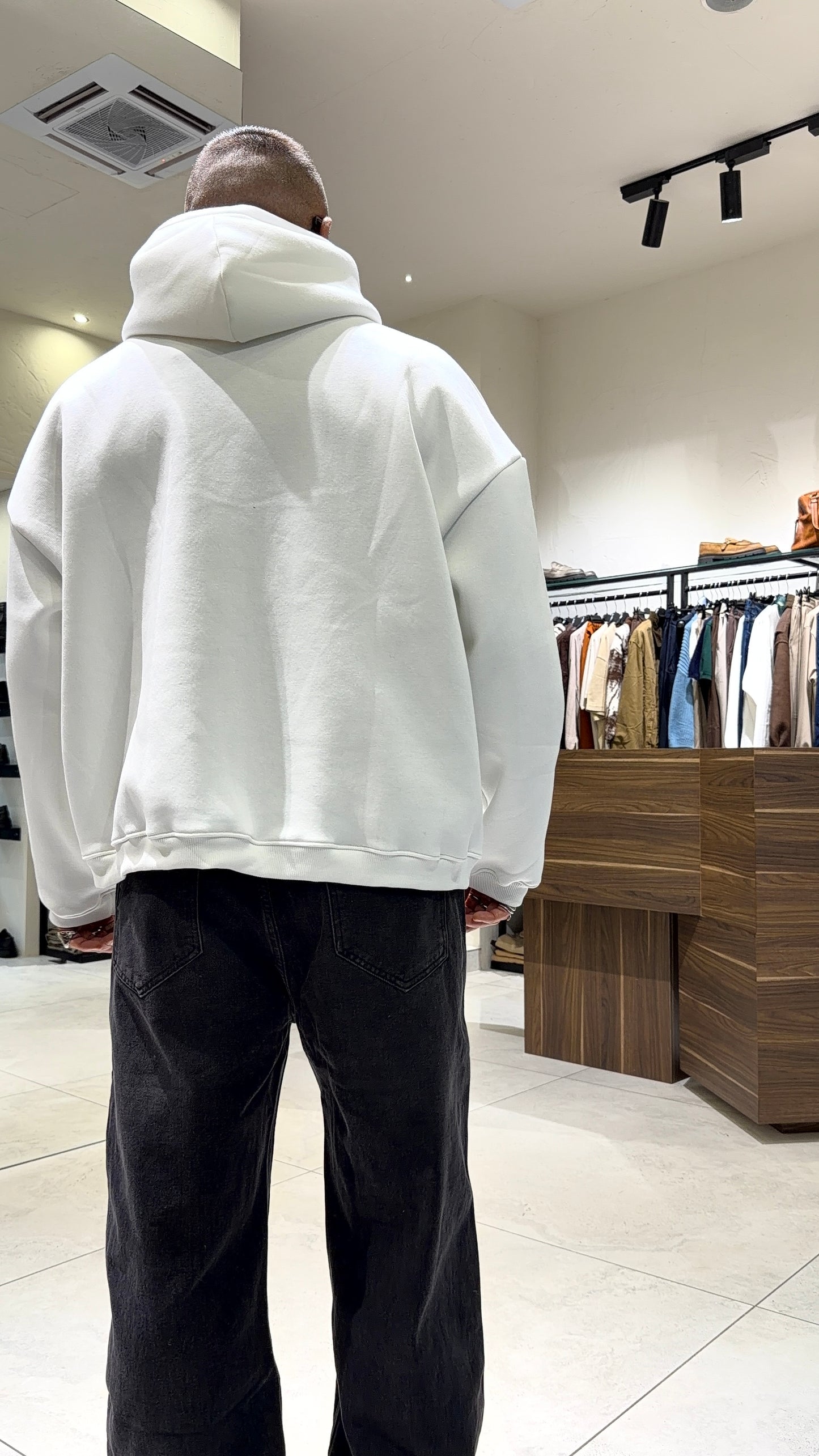 BOXY FIT HOODIE