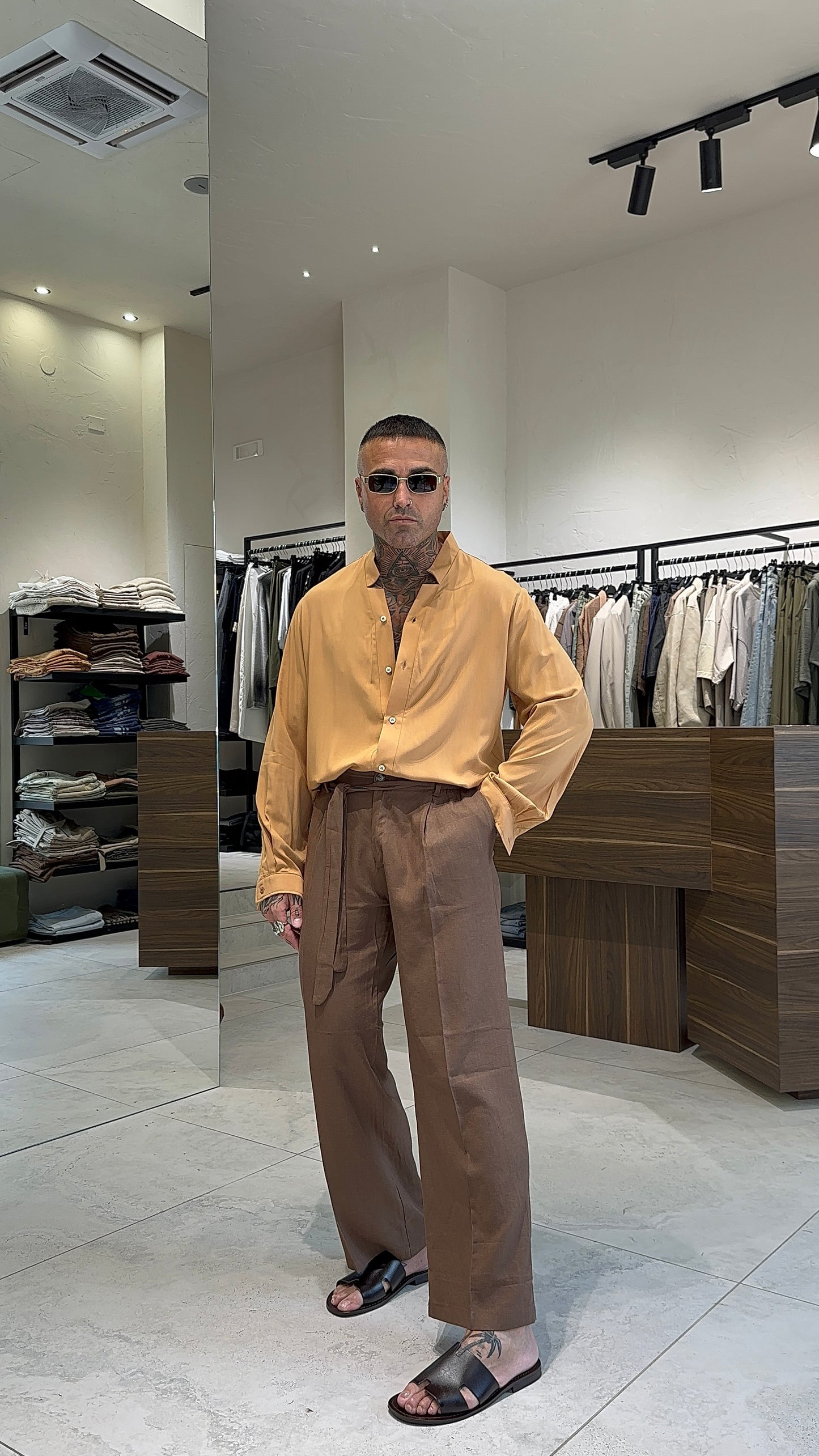 CAMICIA COLLO ASIMMETRICO