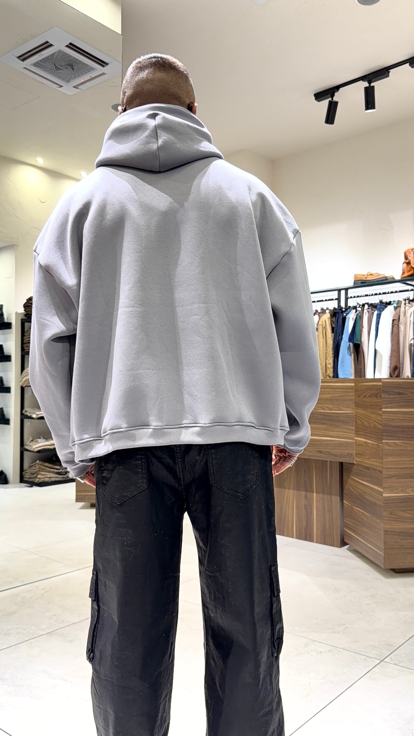BOXY FIT HOODIE