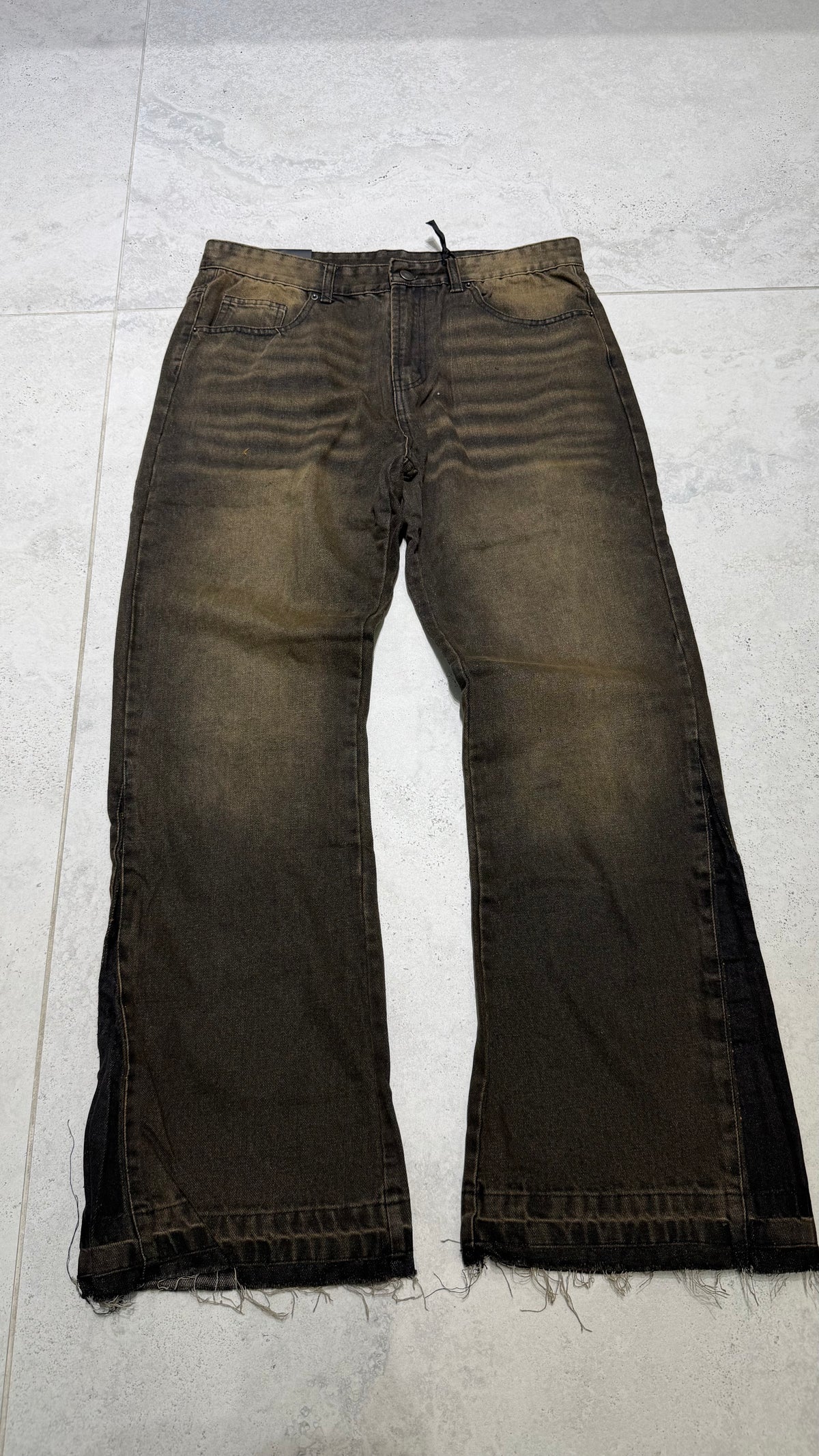 BOOTCUT STRONG 01