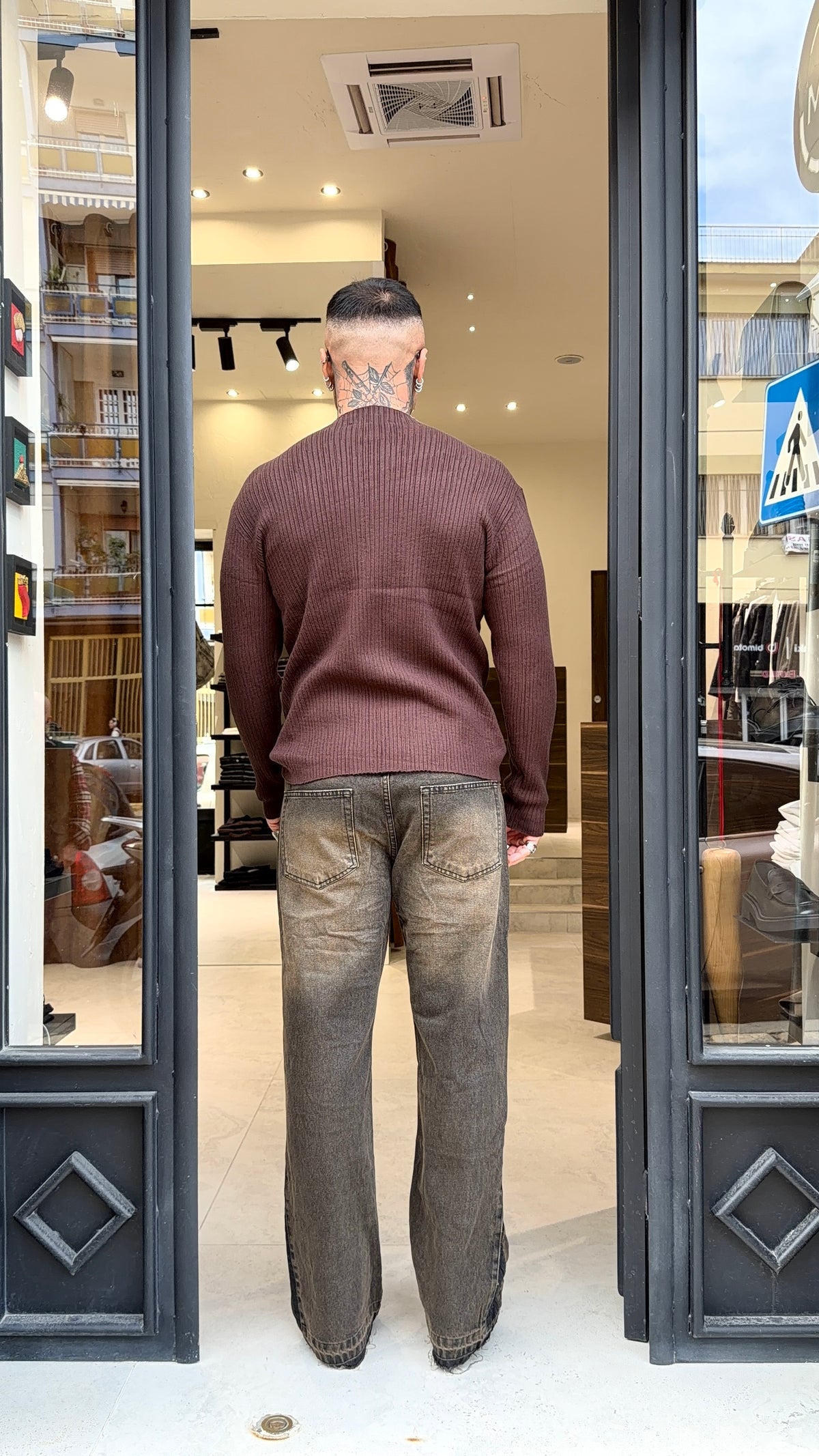 BOOTCUT STRONG 01