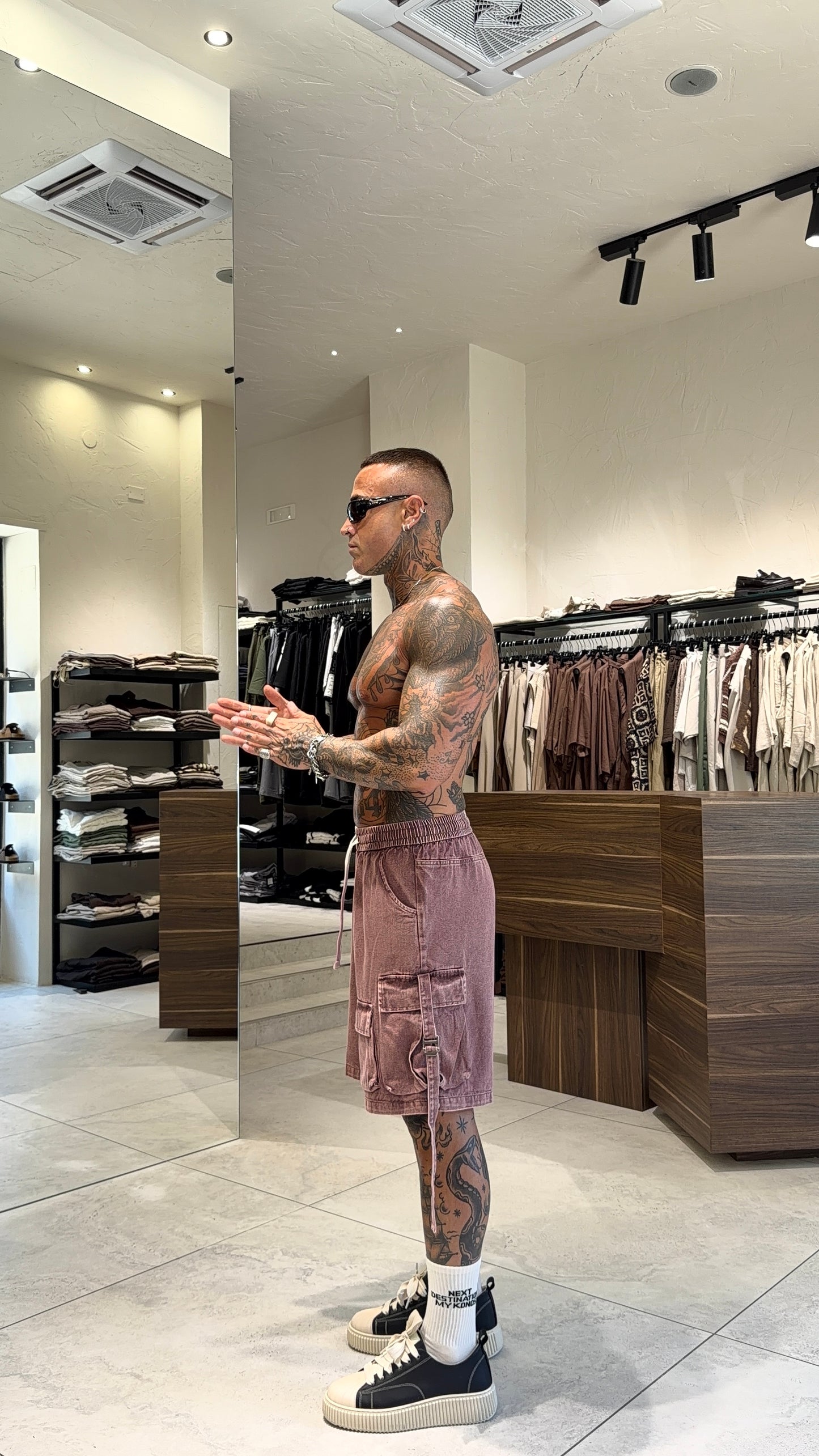 CARGO TINTO SHORTS