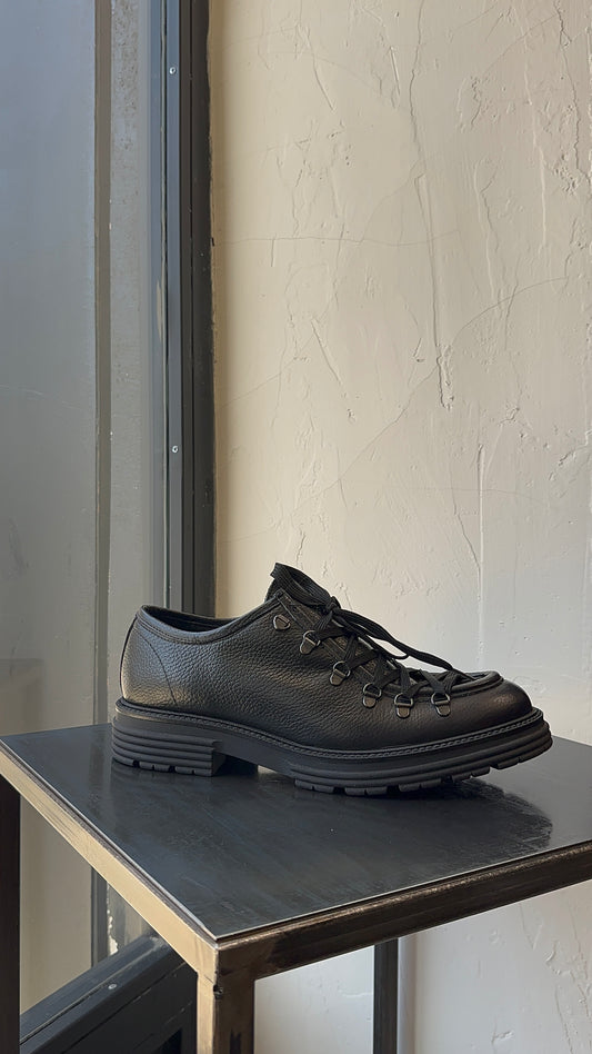 STRINGATE SHOES