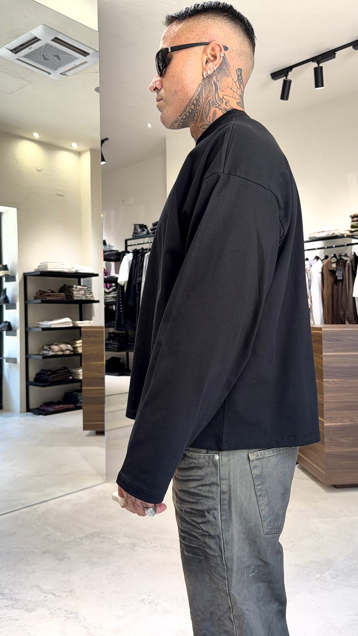 LONG SLEEVE TEE