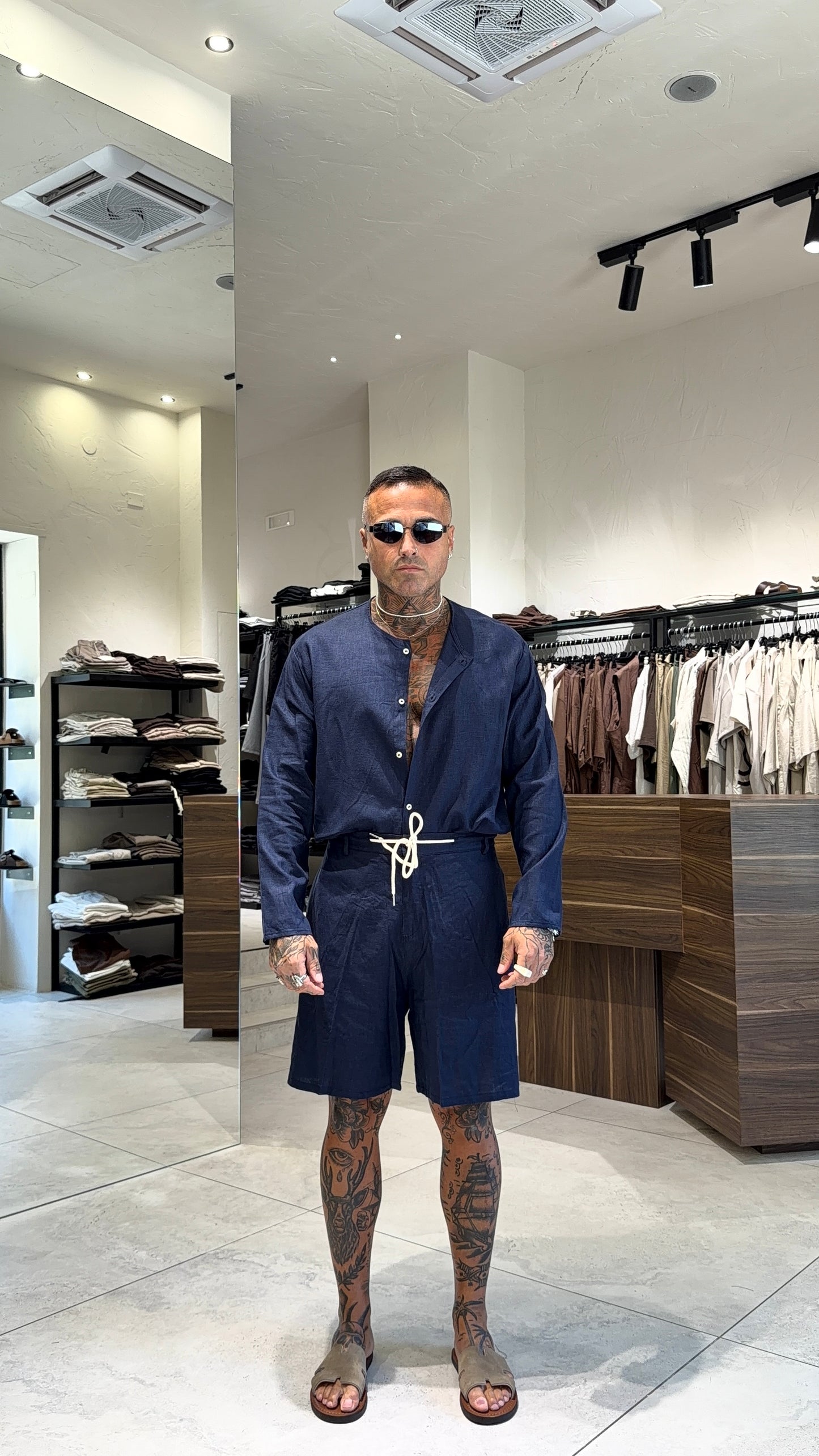 CLASSIC LINEN SHORTS