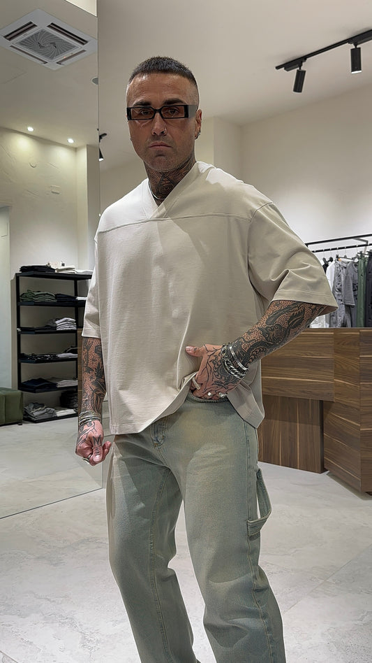 T-SHIRT SCOLLO V OVER
