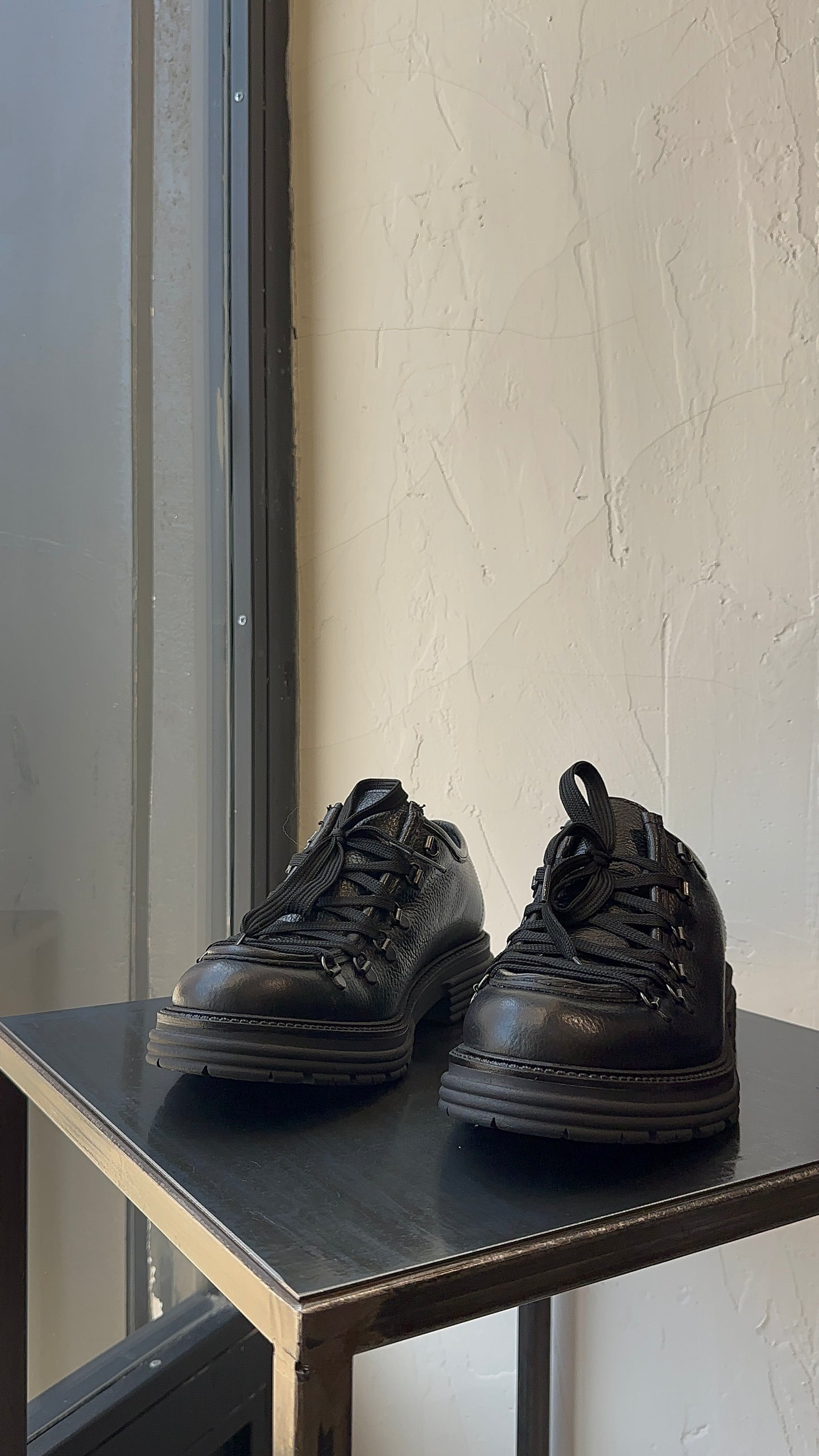 STRINGATE SHOES