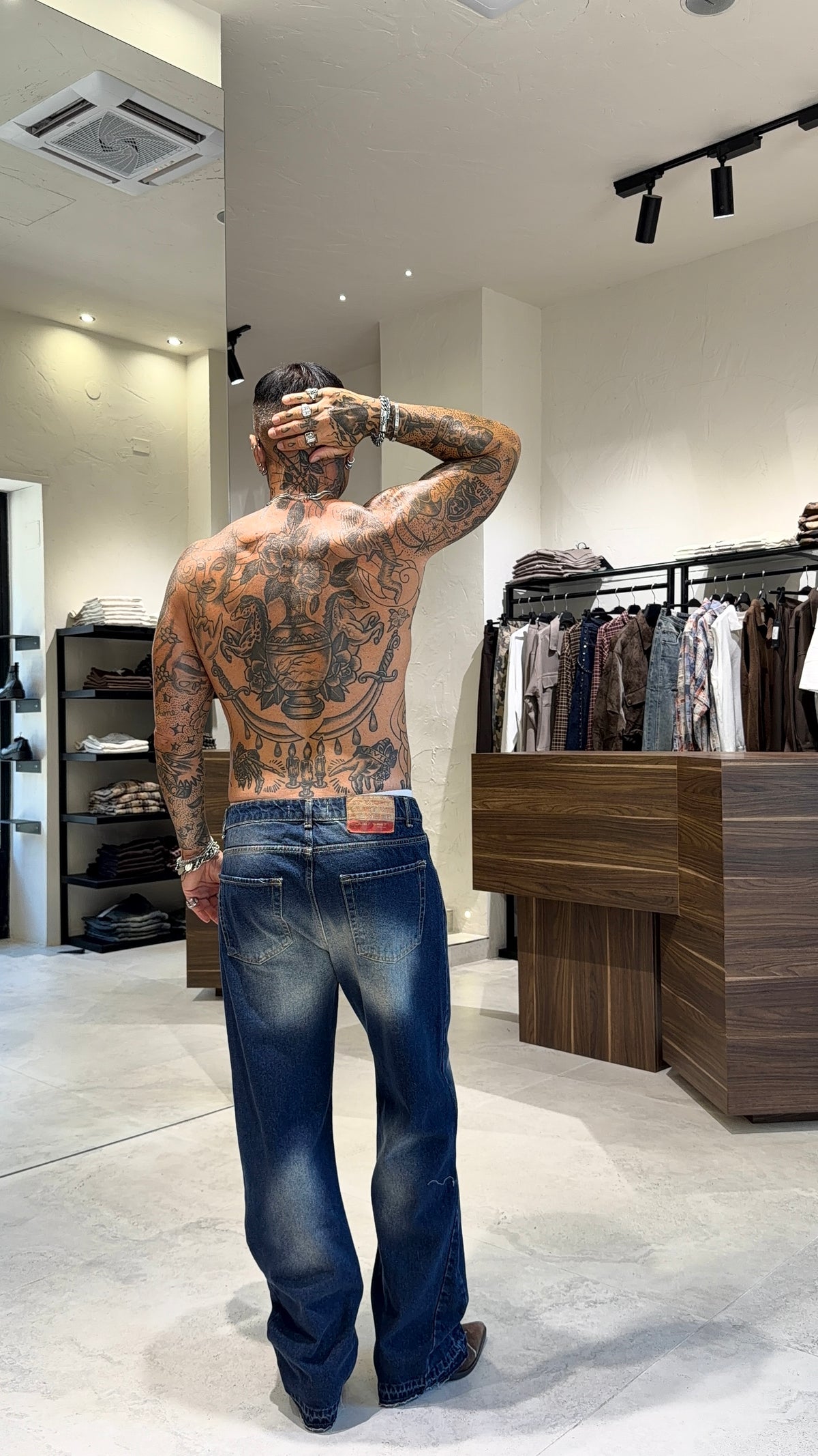 FLARE SOHO JEANS