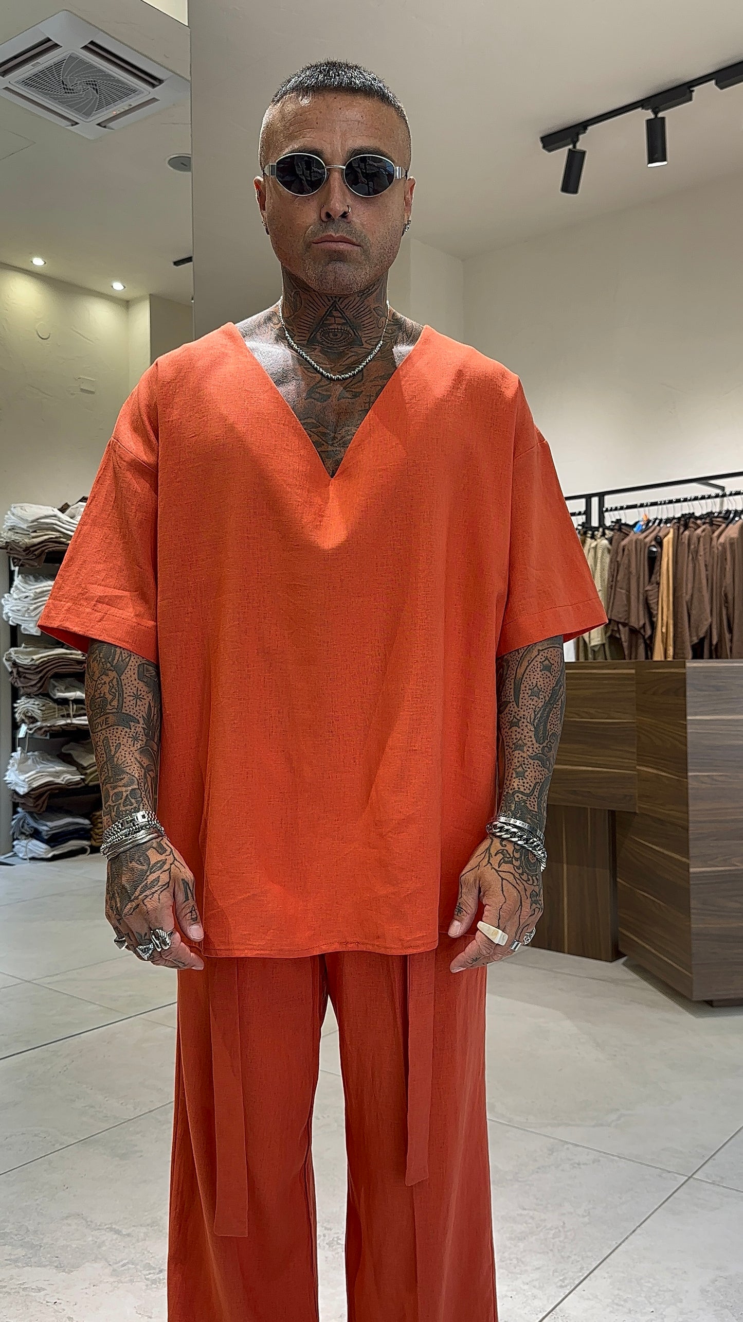 SCOLLO V LINEN TEE