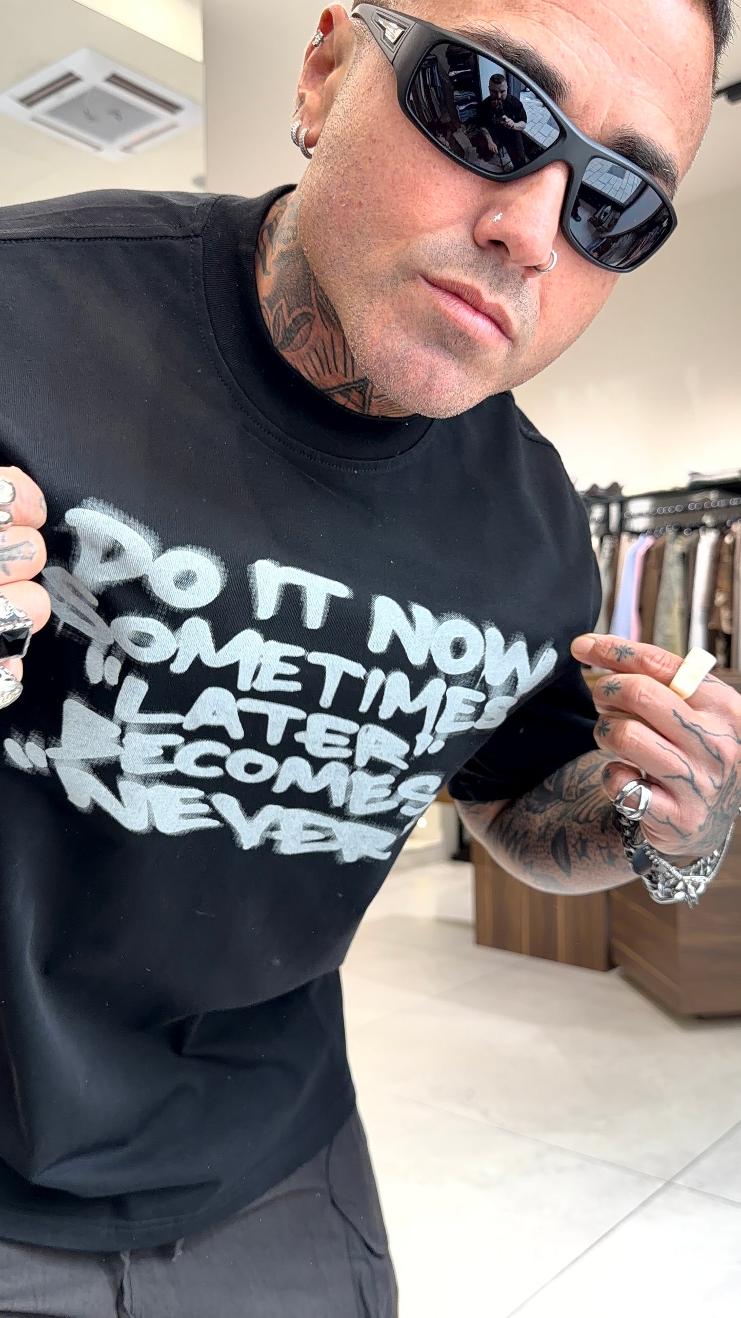 NEVER TEE
