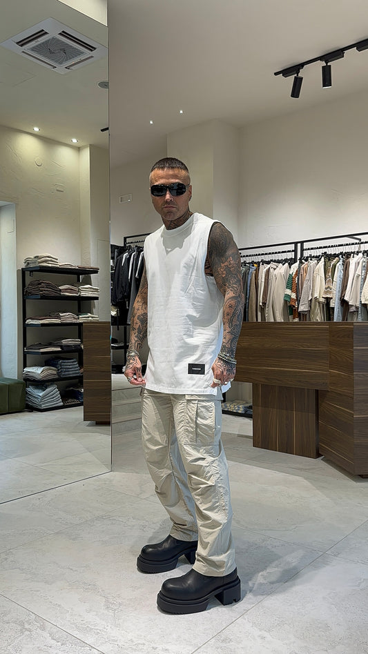 AVANTGARDE TOP