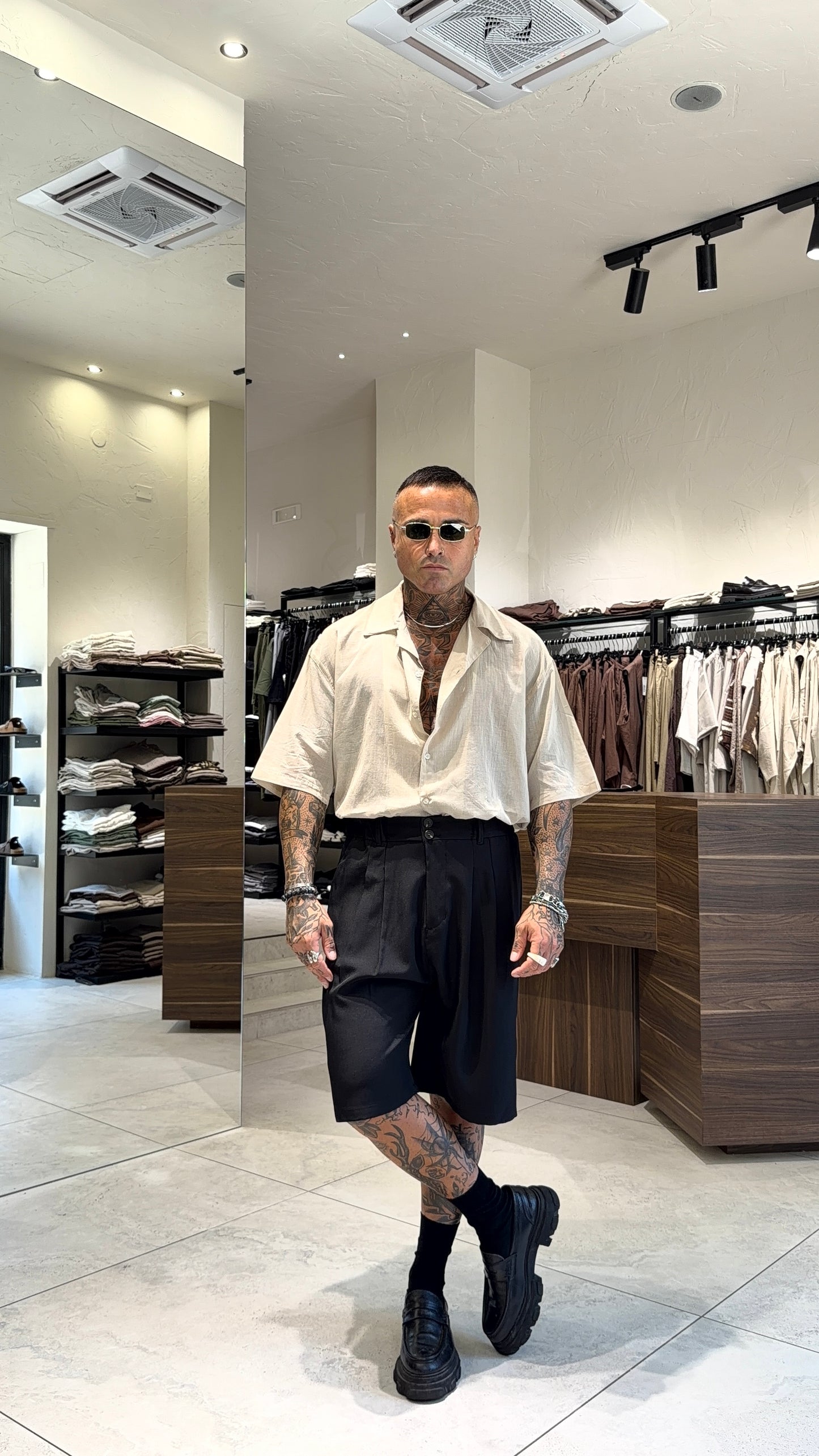 MIHARA SHORTS