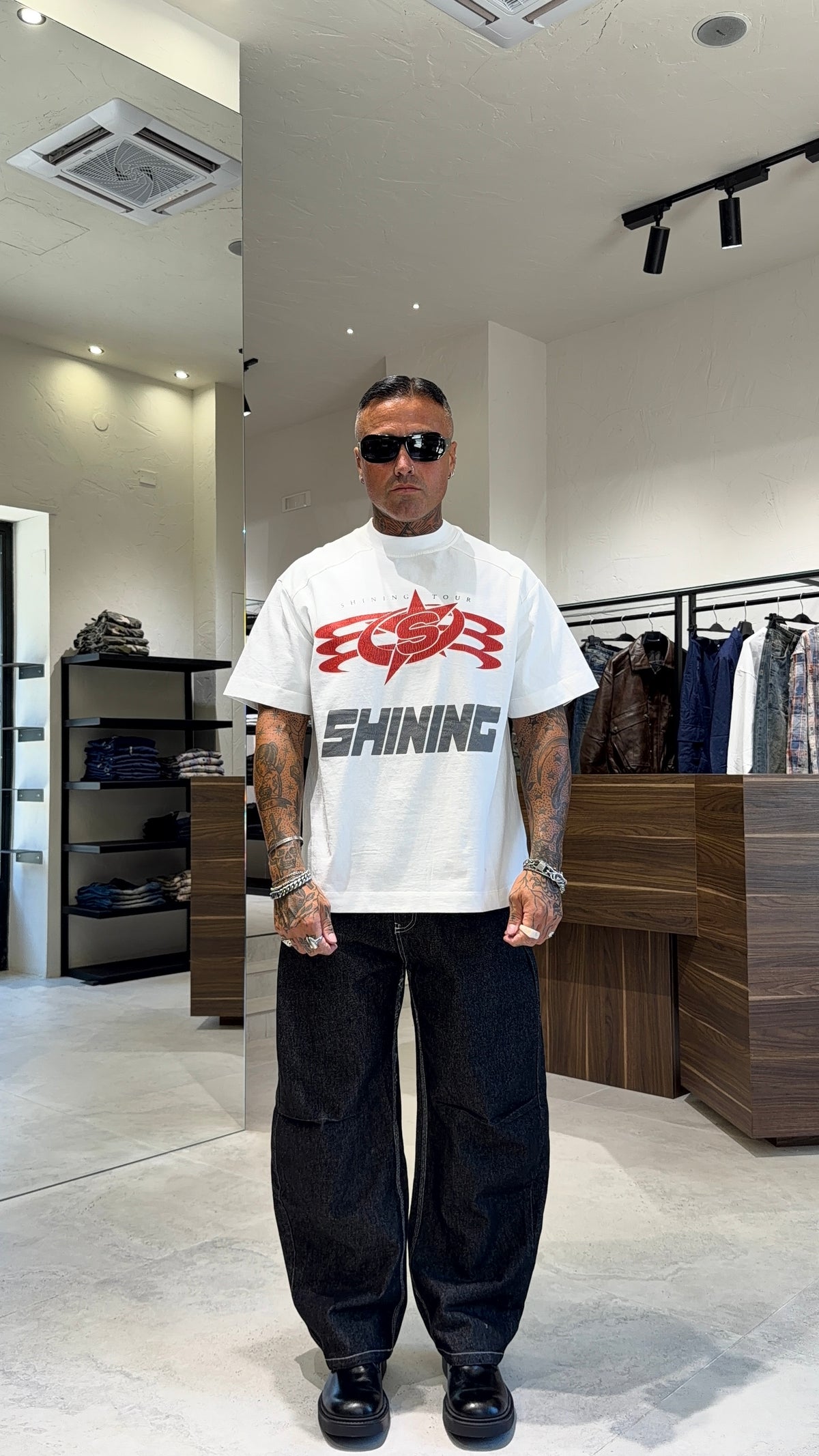 SHINING TEE