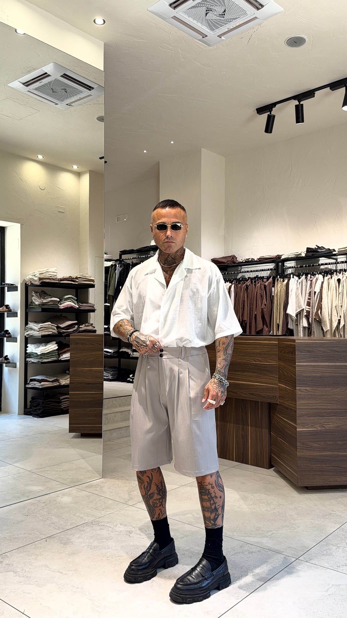 MIHARA SHORTS
