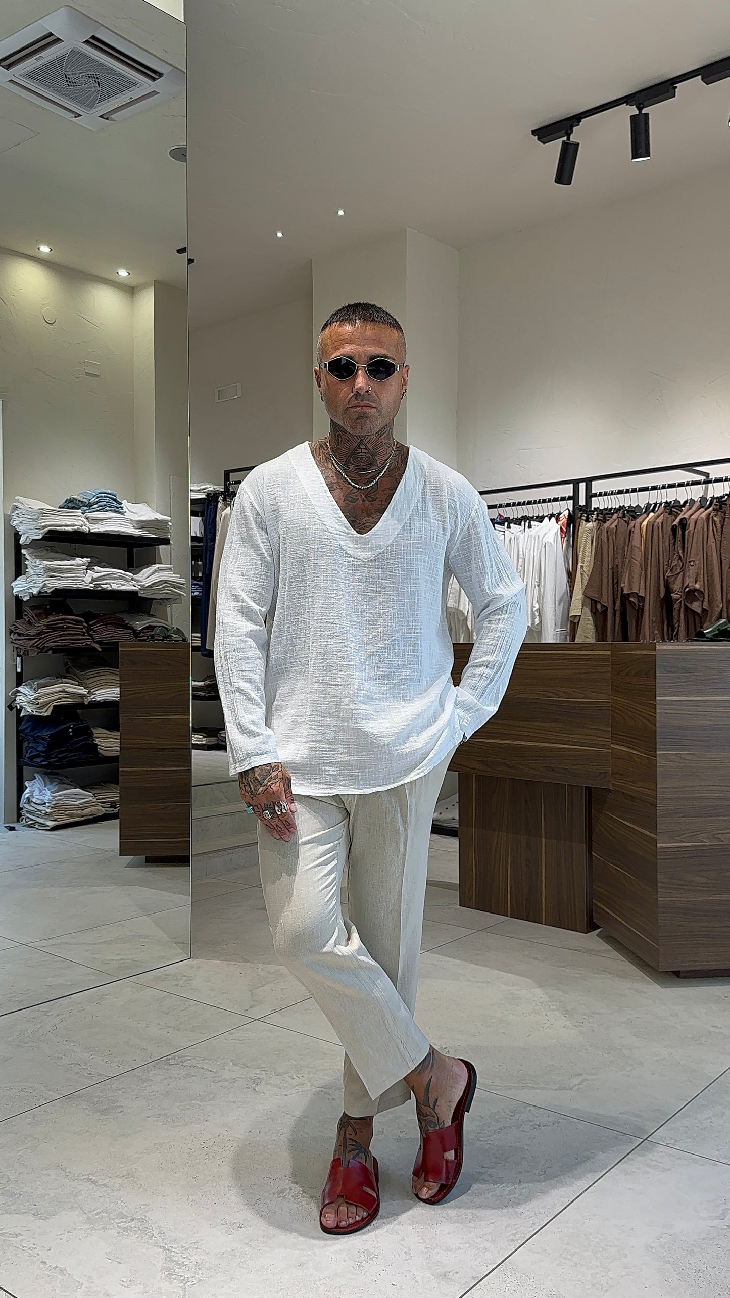 LINEN CAPRI PANTS