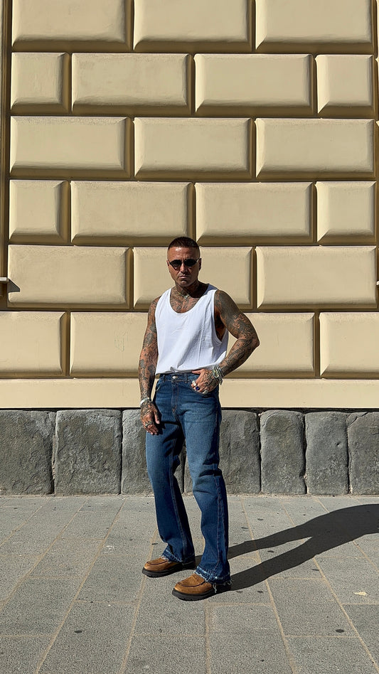 FLARED JEANS