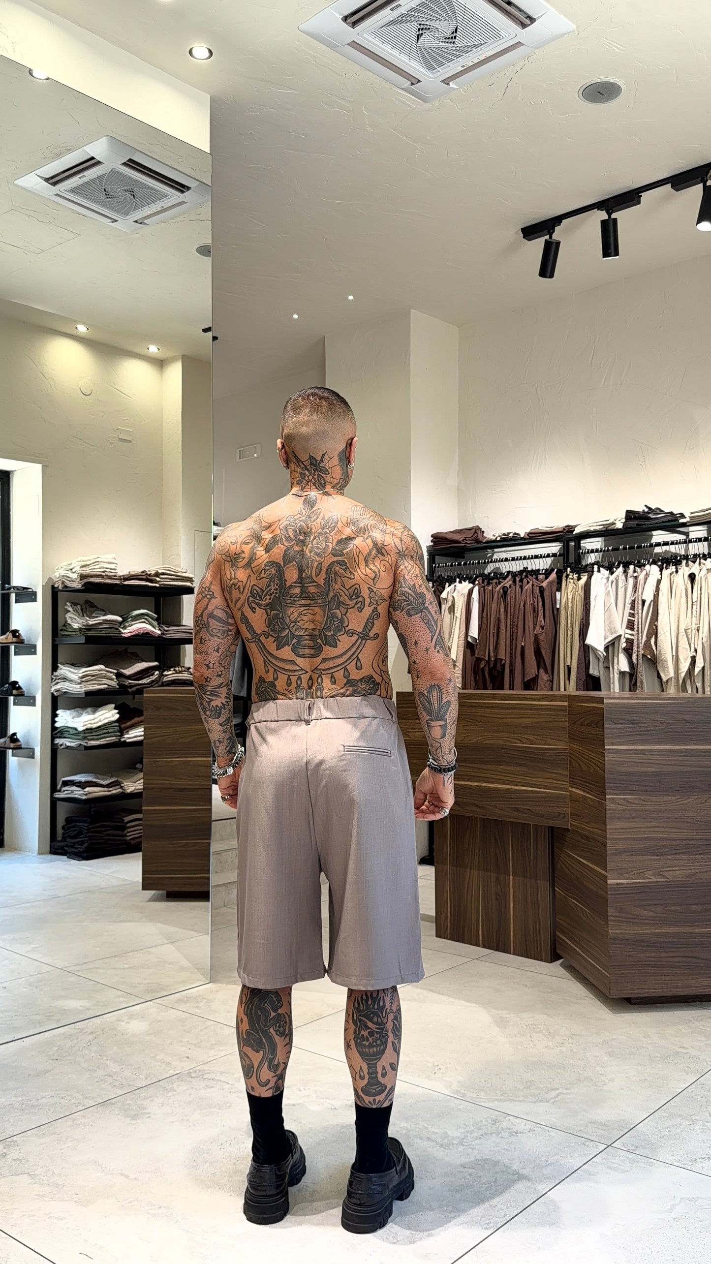 MIHARA SHORTS