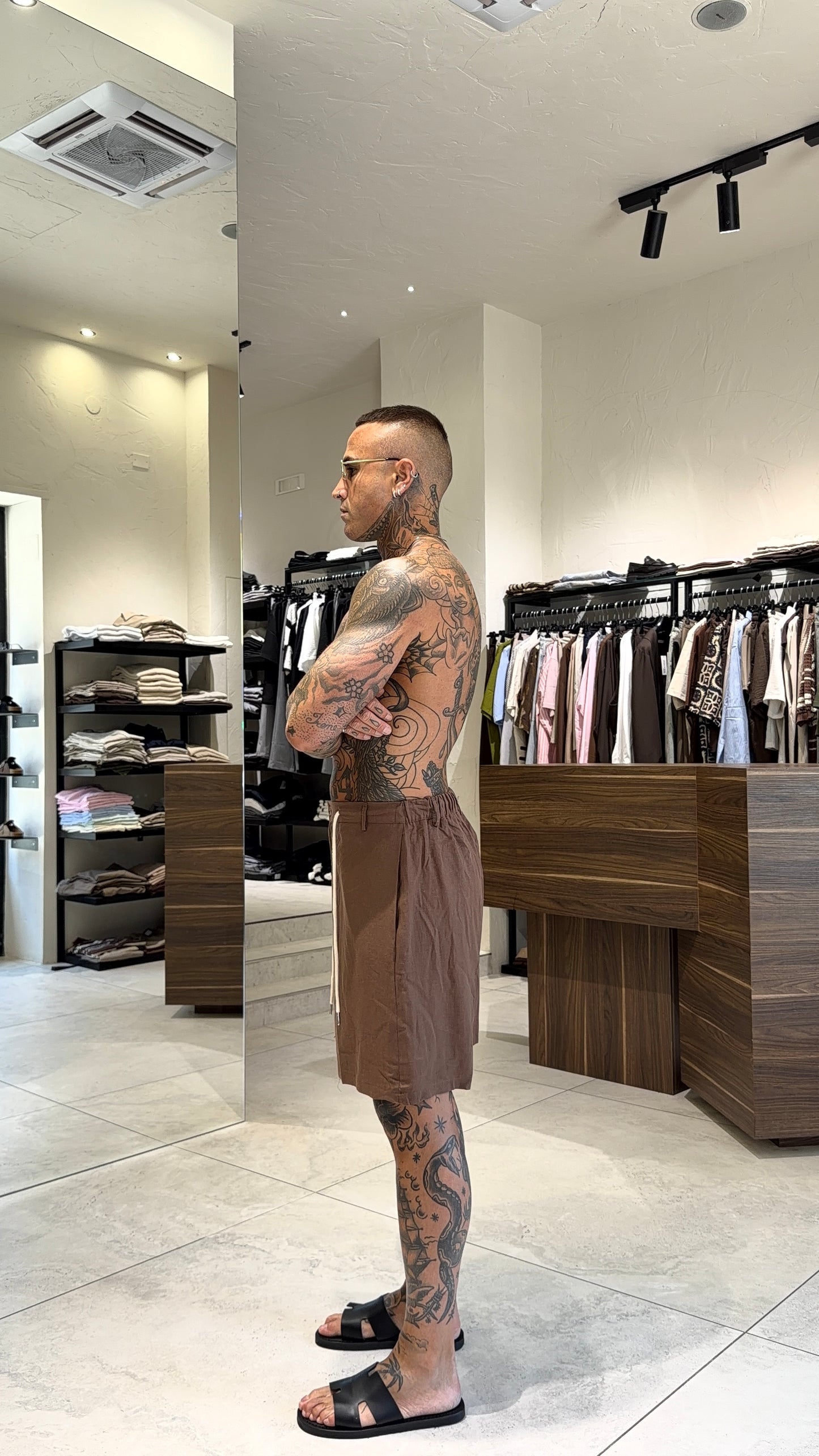 CLASSIC LINEN SHORTS