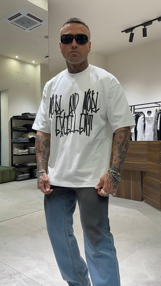 AVANTGARDE T-SHIRT EXCELLENT