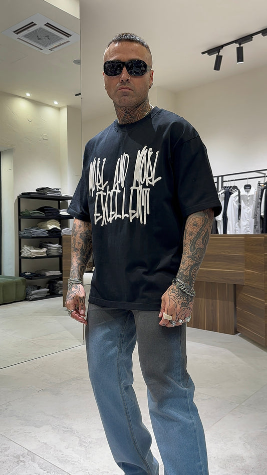 AVANTGARDE T-SHIRT EXCELLENT
