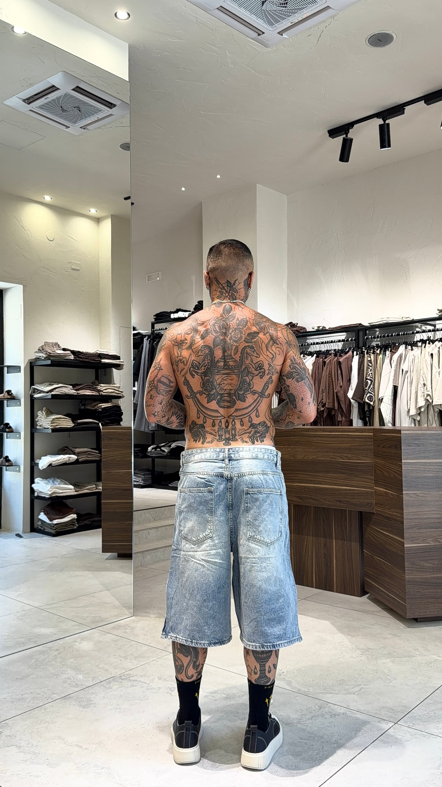 CARPENTER SHORTS