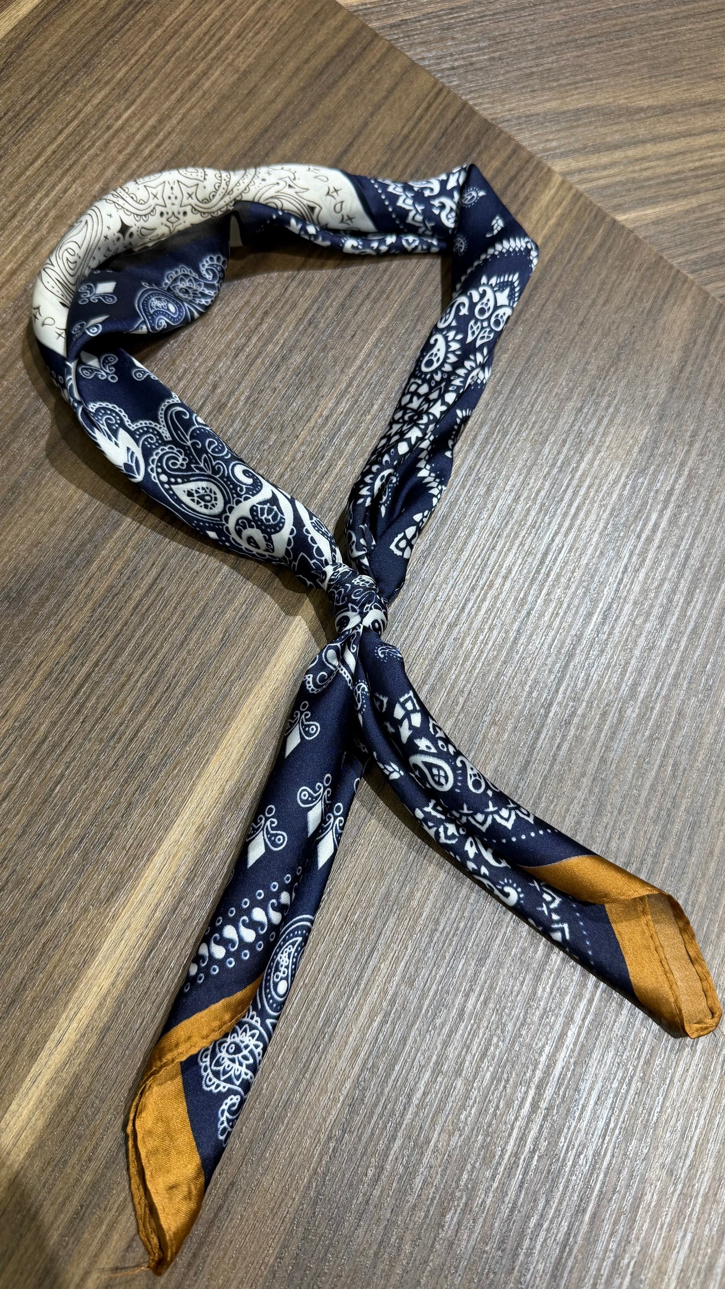 FOULARD DD