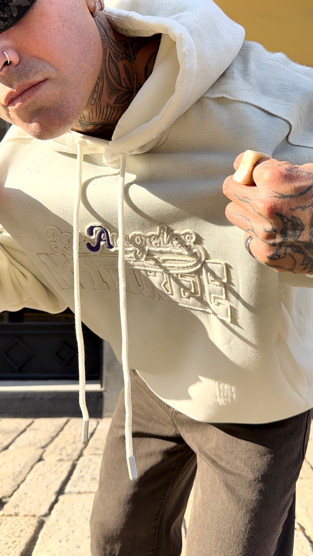 HOODED LOS ANGELS