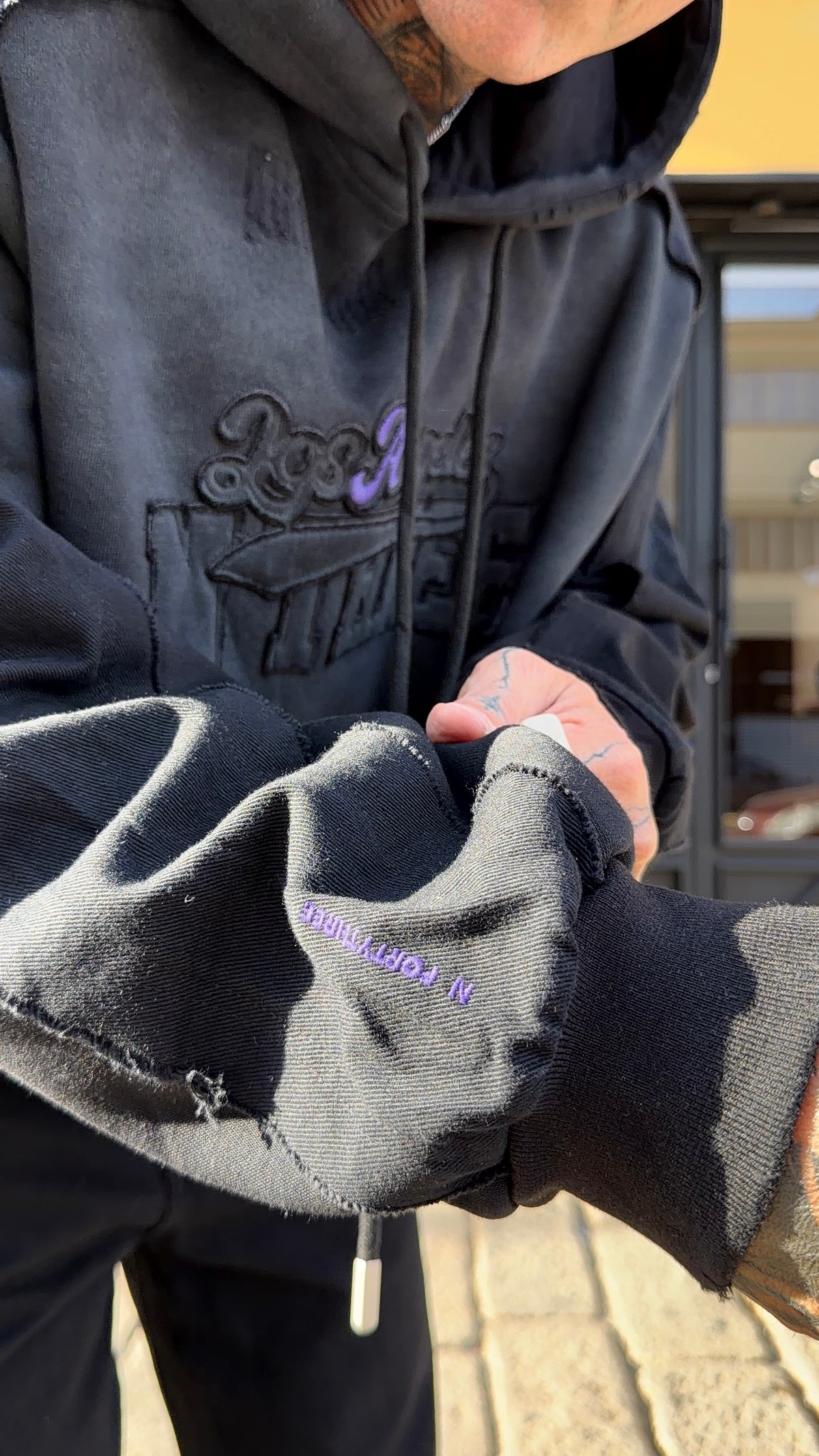 HOODED LOS ANGELS