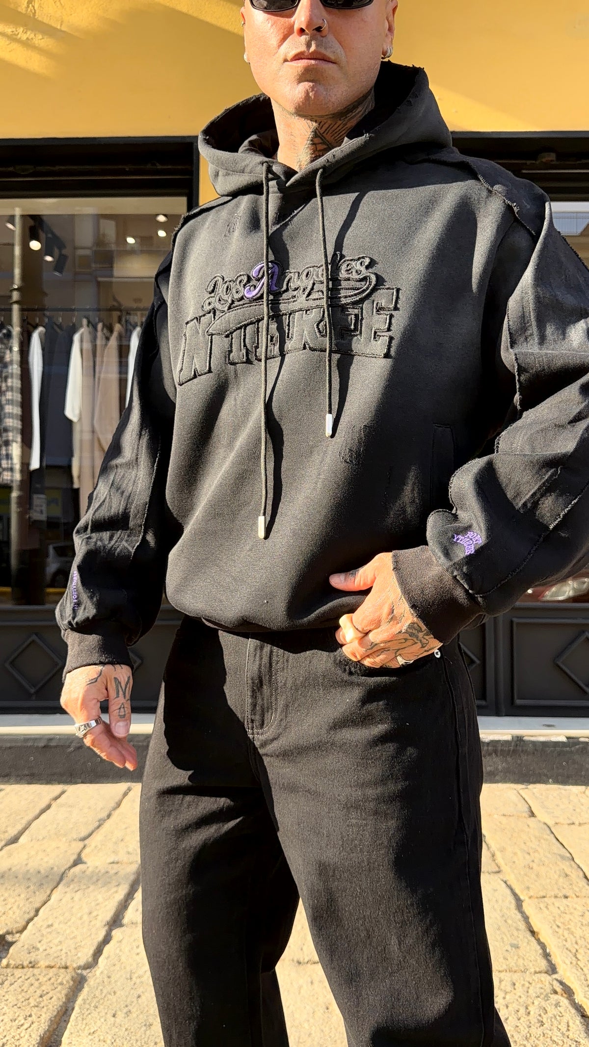HOODED LOS ANGELS