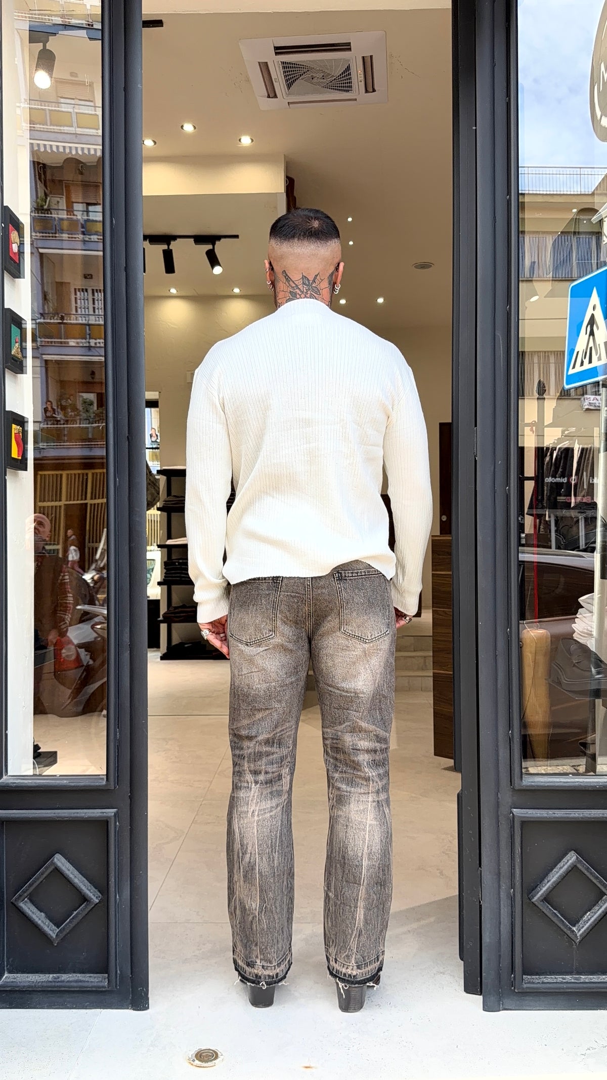 BOOTCUT STRONG 02